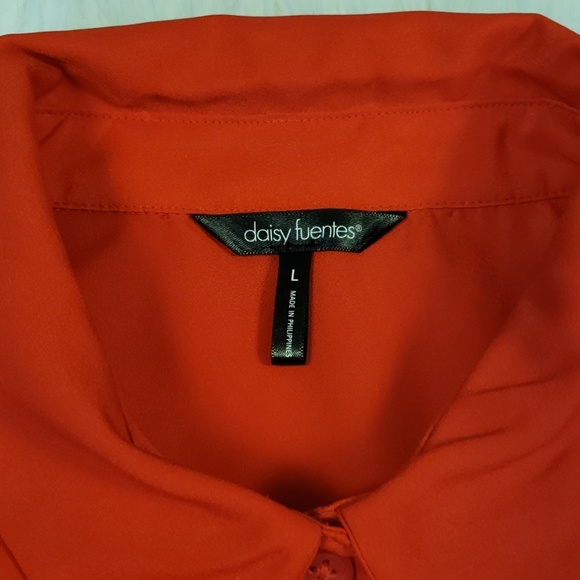 Bright red sleeveless top - Picture 2 of 5